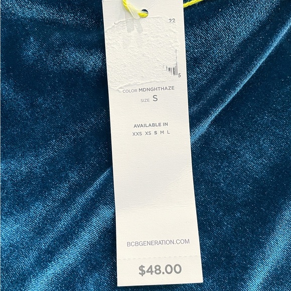 Lot Of 2 BCBGeneration Mini Skirts NWT Women’s Sz S Blue Velvet + Black Metallic - Picture 13 of 13